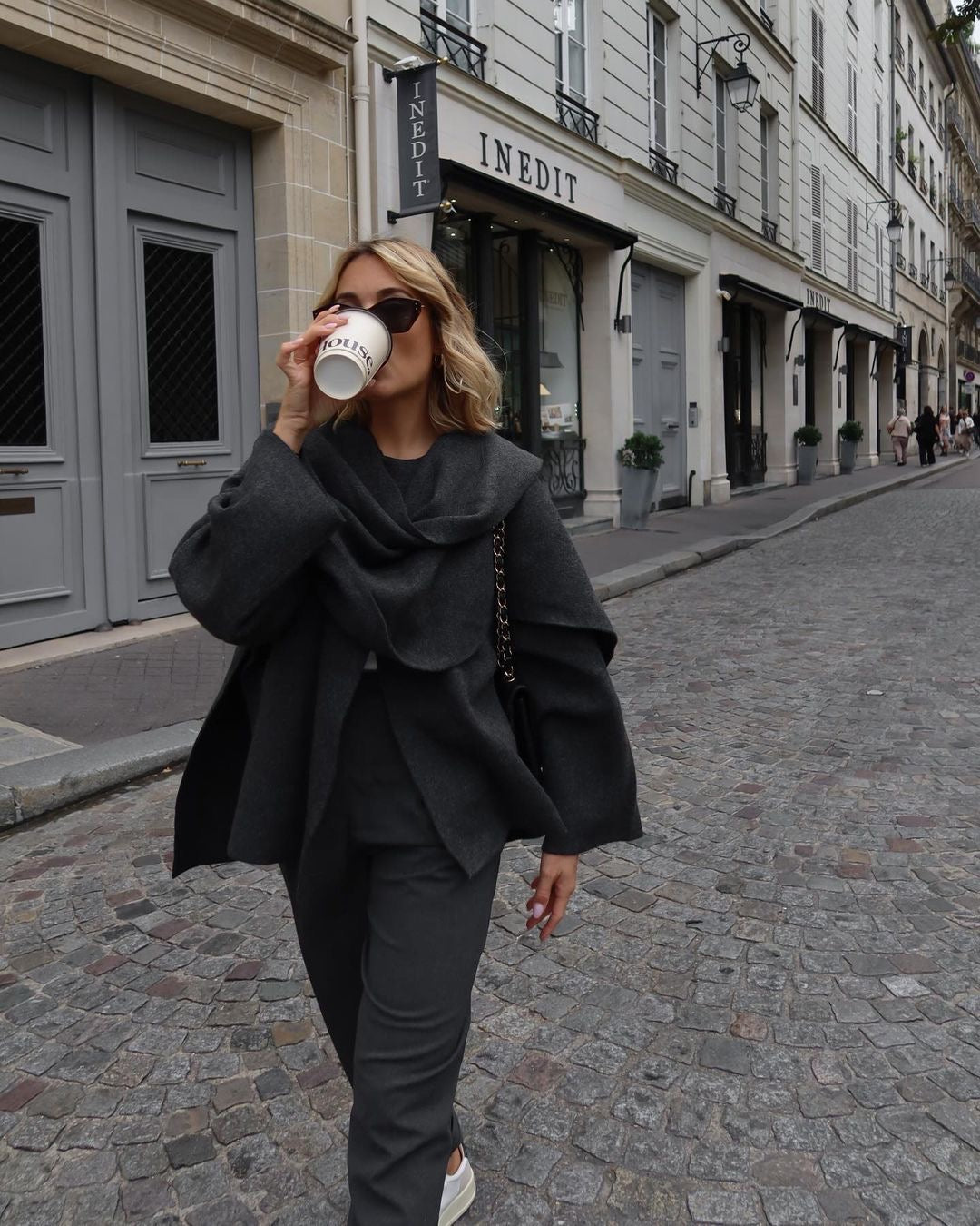 Noriva™ | Klassisk cardigan med skjerf