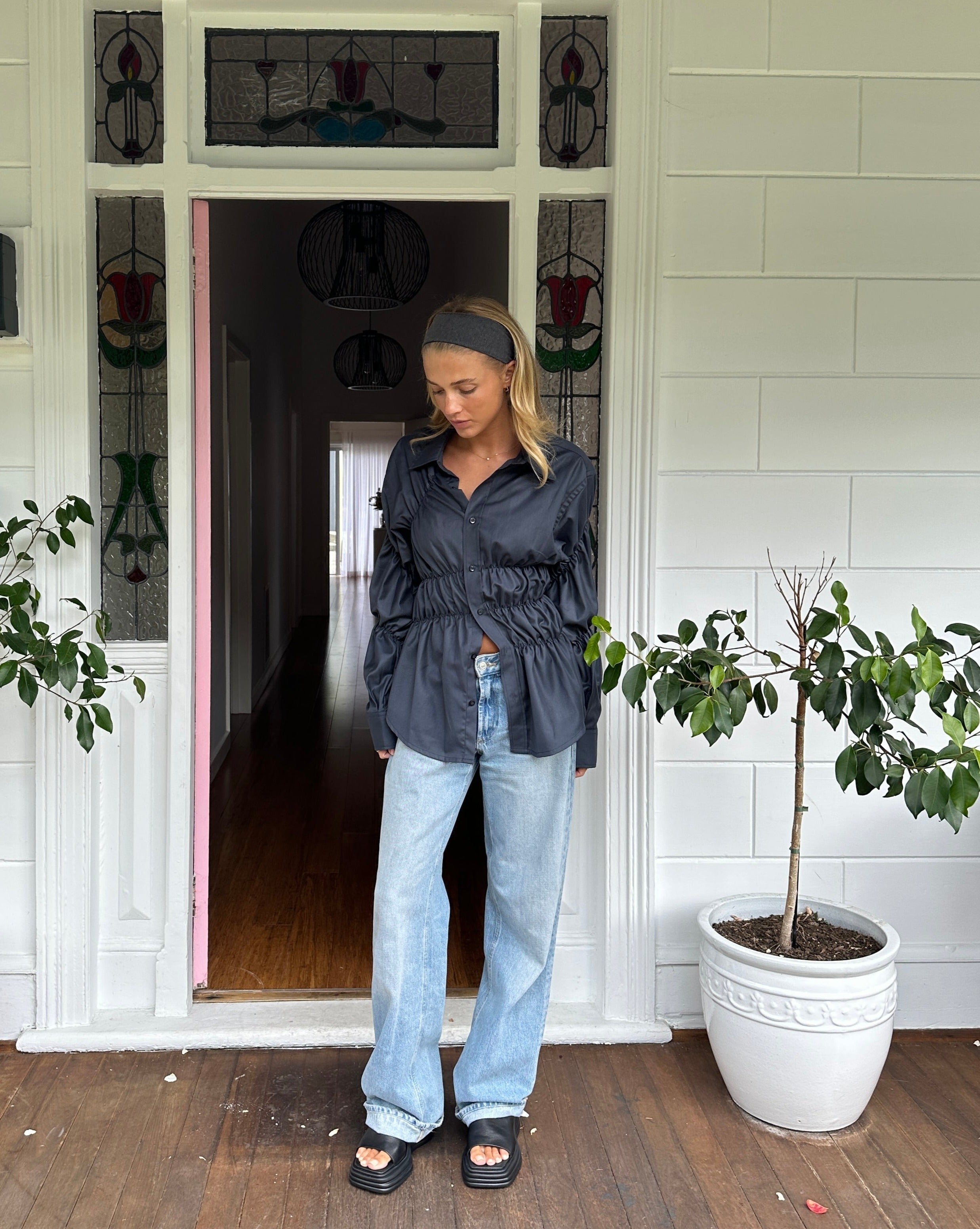 Noriva™ | Bluse med lav utringning