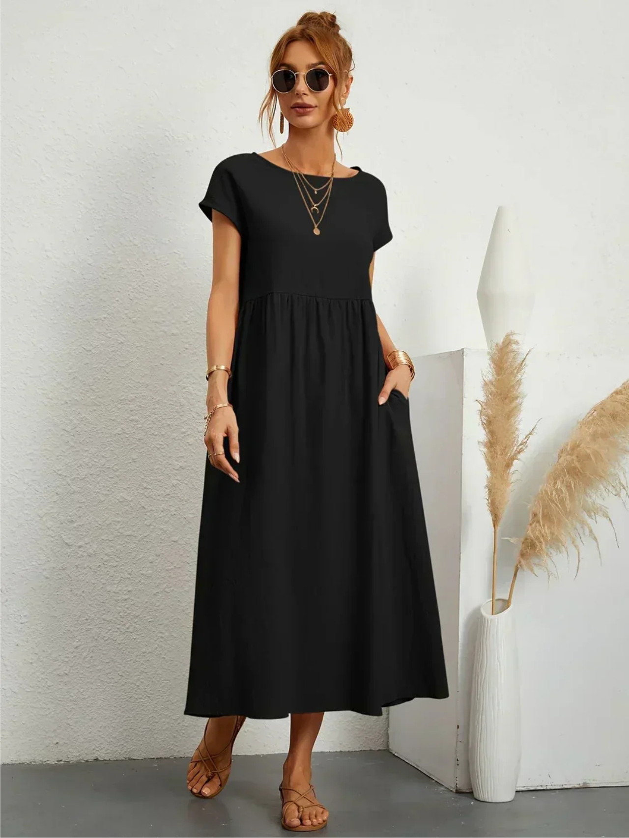 Noriva™ | Elegant kjole med rund hals