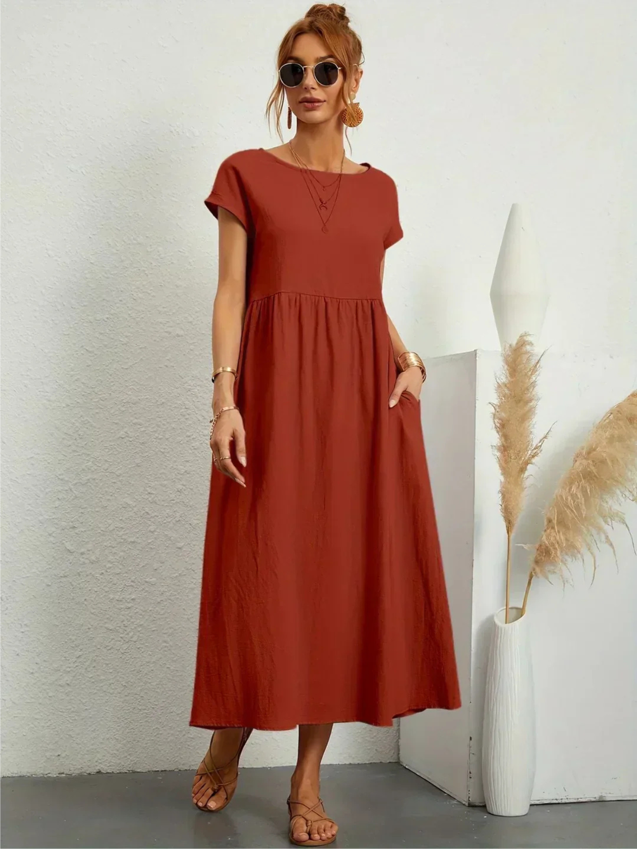 Noriva™ | Elegant kjole med rund hals