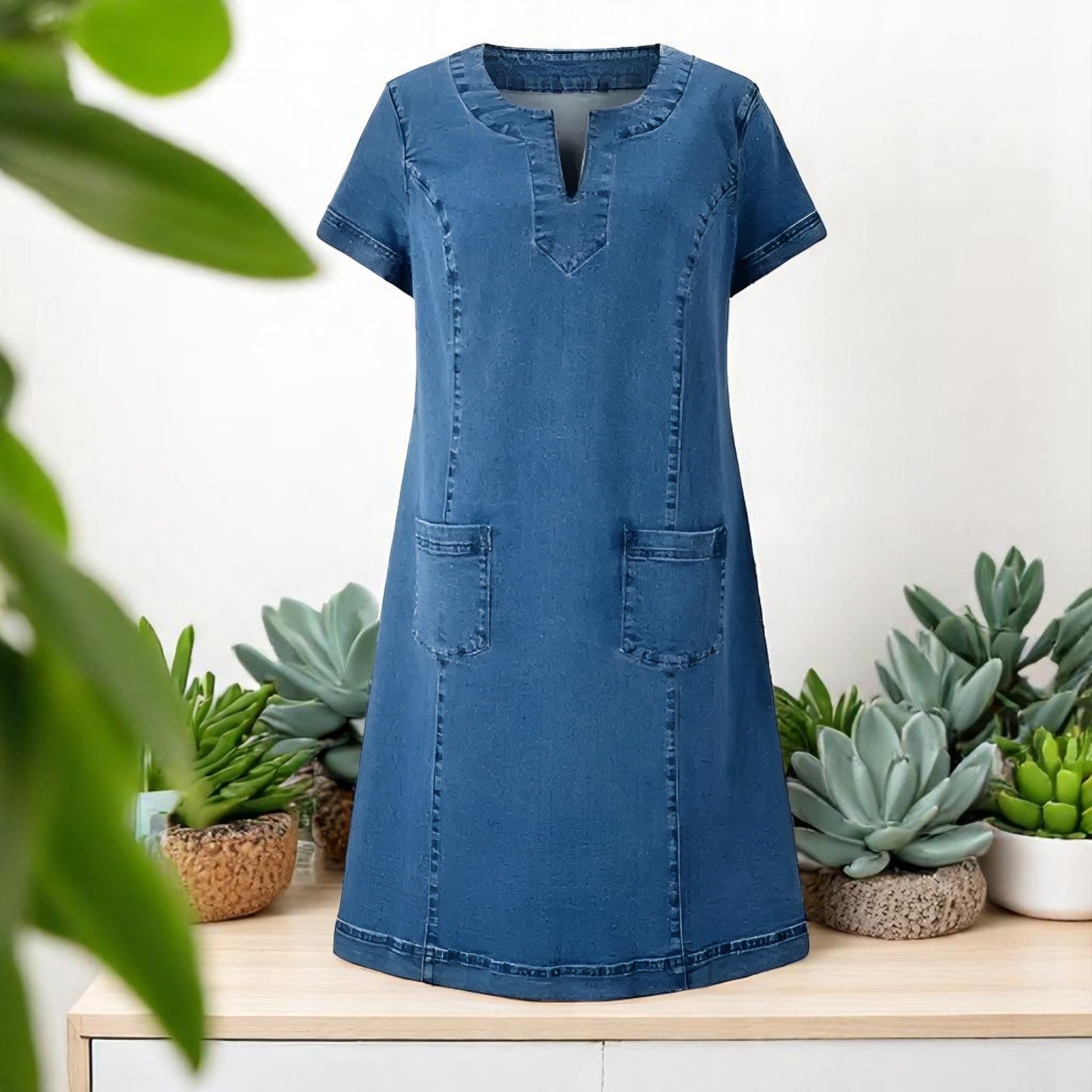 Evy | Myk denimkjole med lommer foran